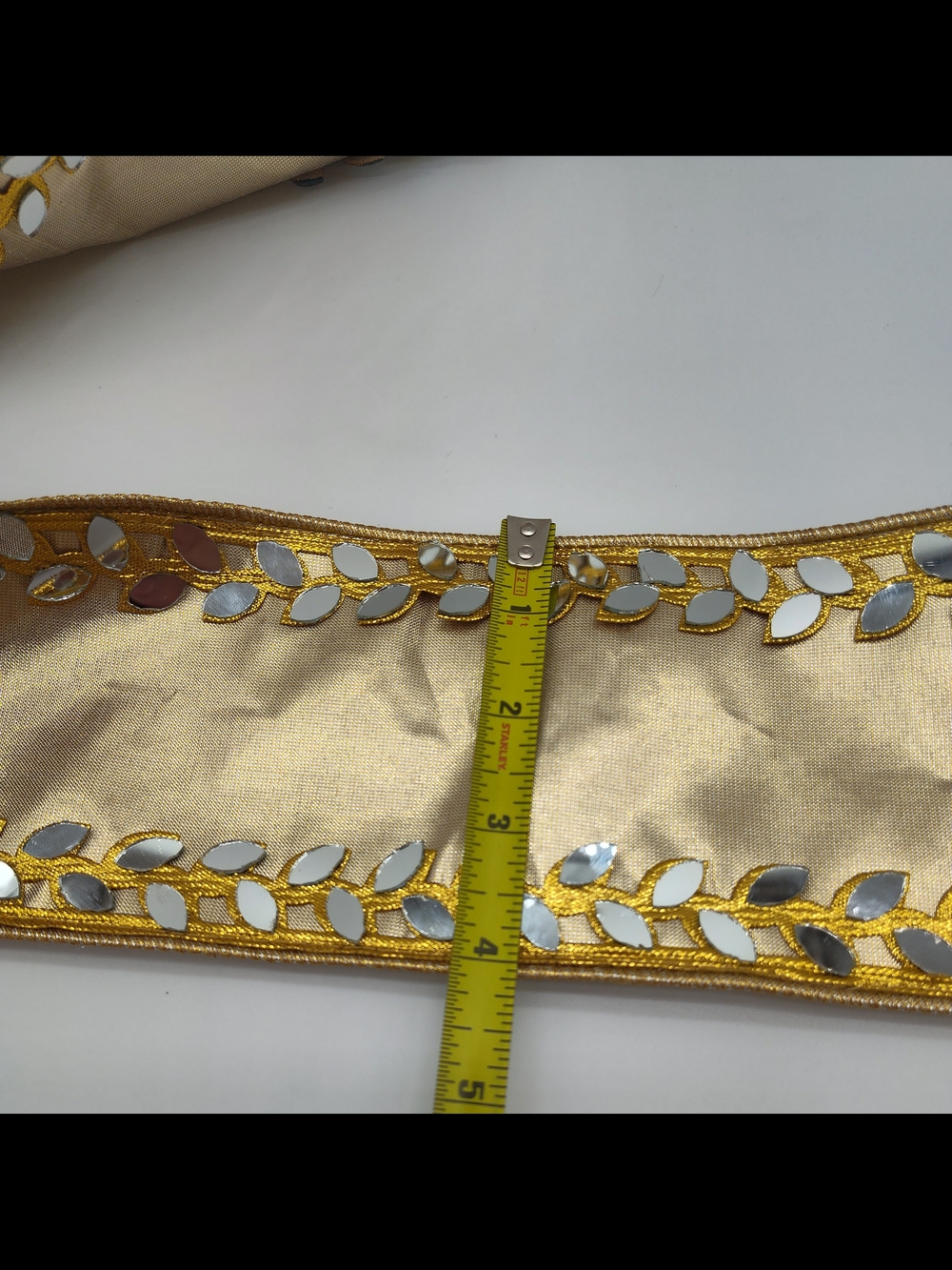 D. STEVENS Platinum Faux Dupioni Mirror Edge Wired Ribbon 4" x 5 Yards NWY - Picture 6 of 6